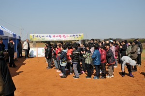 농촌진흥청, 풍년농사 기원 보리밭 밟기 행사 개최