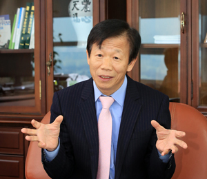 “가락시장을 한국의 식문화가 살아 숨 쉬는 농,수,축산 종합식품시장으로 만들겠습니다”